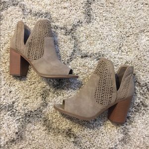 soda peep toe booties